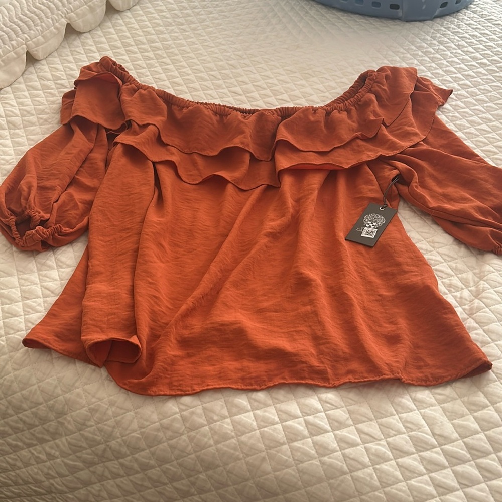 Vince Camuto top